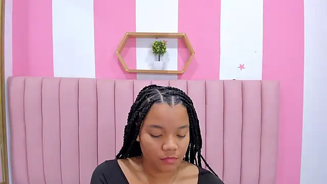 ISABELLA 020 online show from 02.12.25