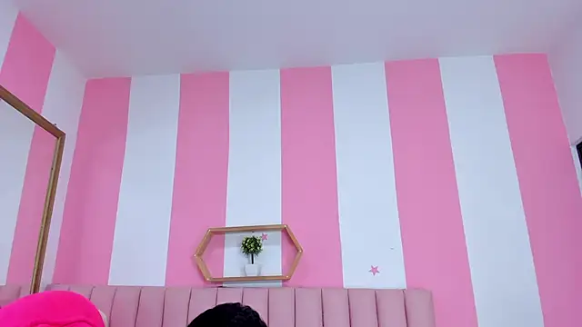 ISABELLA 020 online show from 02.02.26