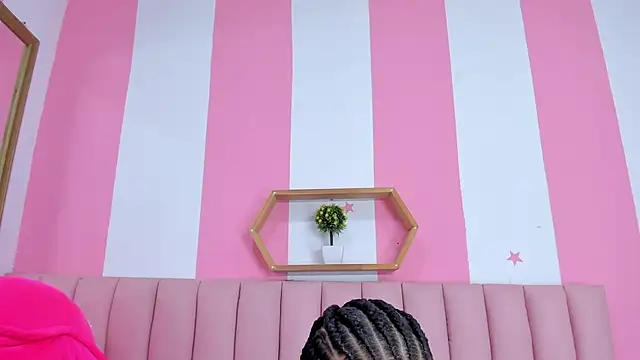 ISABELLA 020 online show from 04.07.26