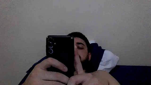 Snapshot of Dat1994 chatting on 11.12.25 Dat1994 online show from 11.12.25