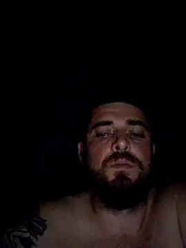 Snapshot of Dat1994 chatting on 12.13.25 Dat1994 online show from 12.13.25