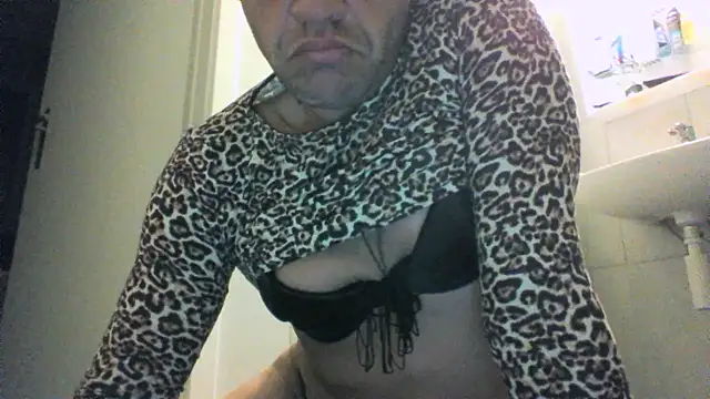 susilover6969x6969 online show from 03.31.26