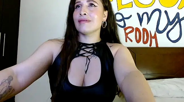 nathy 28latex online show from 12.16.24