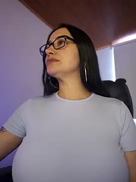 preetypeach online show from 03.23.26