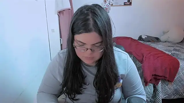 Aria Fullbuster online show from 10.22.25