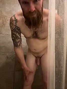 Snapshot of whitehammer94u chatting on 12.14.24 whitehammer94u online show from 12.14.24