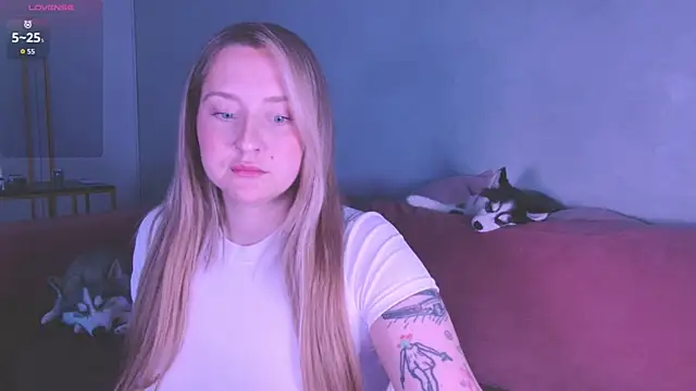 Snapshot of Oh_mylissa chatting on 10.21.25 Oh mylissa online show from 10.21.25