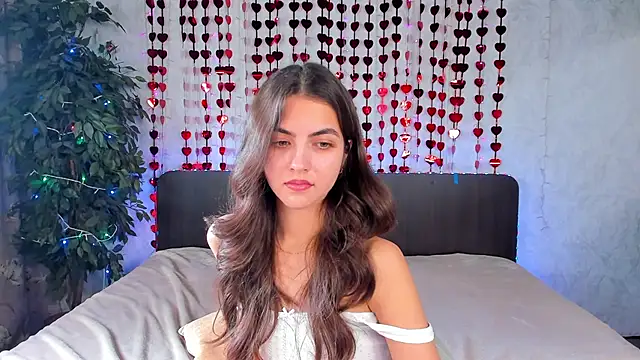 Milana Crystal  online show from 02.04.25