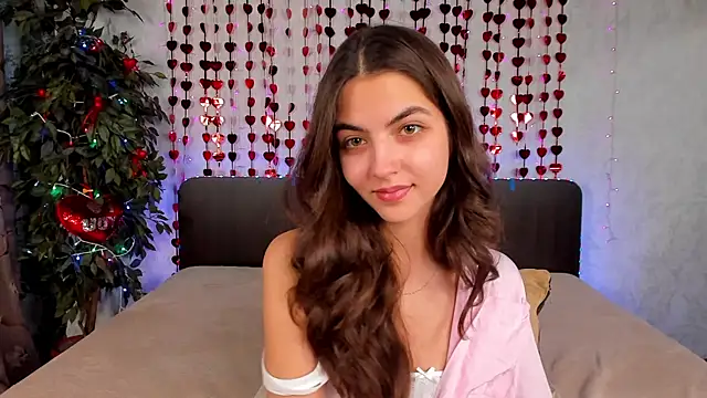 Milana Crystal  online show from 02.10.25