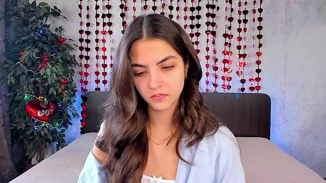 Milana Crystal  online show from 02.11.25