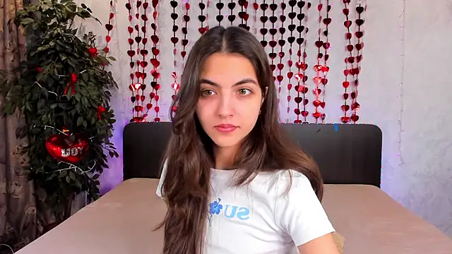 Milana Crystal  online show from 03.04.25