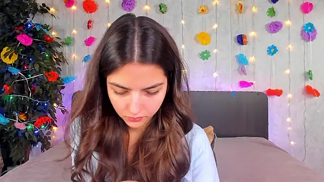 Milana Crystal  online show from 03.11.26