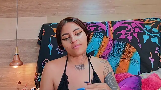 Cori Paige online show from 12.22.25