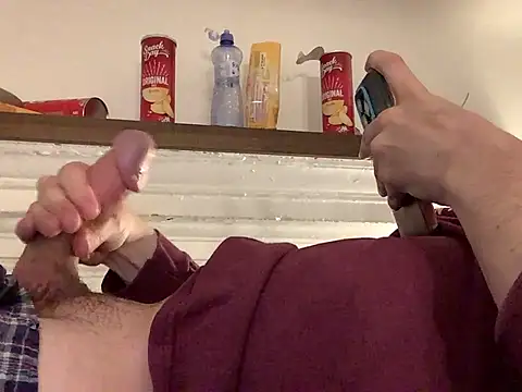 Snapshot of Hebrewhammers42 chatting on 12.11.24 Hebrewhammers42 online show from 12.11.24