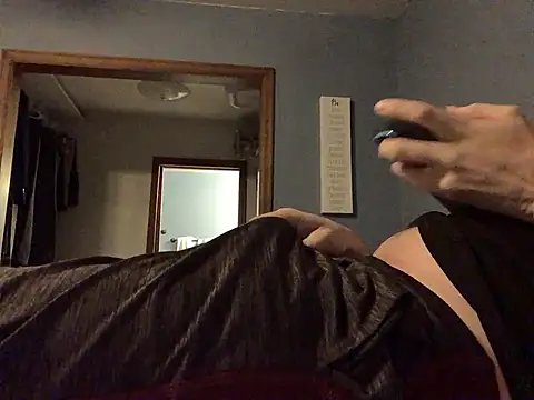 Snapshot of Hebrewhammers42 chatting on 02.09.25 Hebrewhammers42 online show from 02.09.25