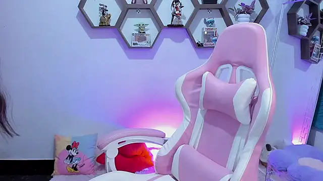 SharonSander online show from 02.06.25