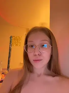 Snapshot of Eva_Weyne chatting on 01.03.25 Eva Weyne online show from 01.03.25