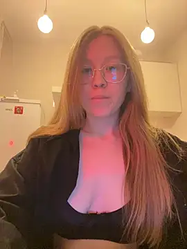 Snapshot of Eva_Weyne chatting on 01.17.25 Eva Weyne online show from 01.17.25