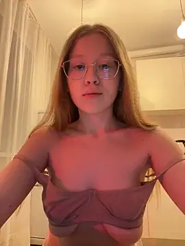Snapshot of Eva_Weyne chatting on 02.28.25 Eva Weyne online show from 02.28.25