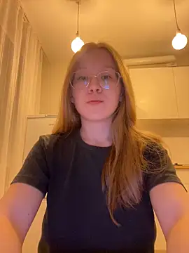 Snapshot of Eva_Weyne chatting on 09.20.25 Eva Weyne online show from 09.20.25