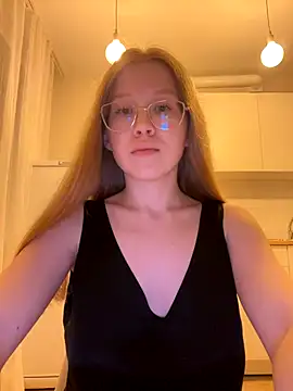 Snapshot of Eva_Weyne chatting on 10.01.25 Eva Weyne online show from 10.01.25