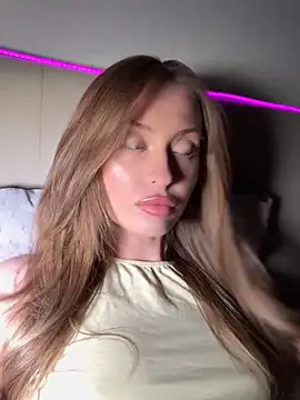 Snapshot of Sweet__Milly chatting on 04.21.26 Sweet Milly online show from 04.21.26