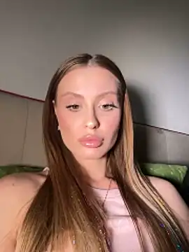 Snapshot of Sweet__Milly chatting on 05.07.26 Sweet Milly online show from 05.07.26