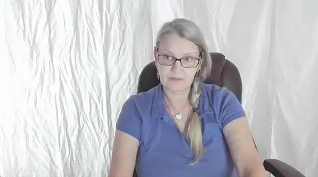 irinamaux online show from 02.26.25