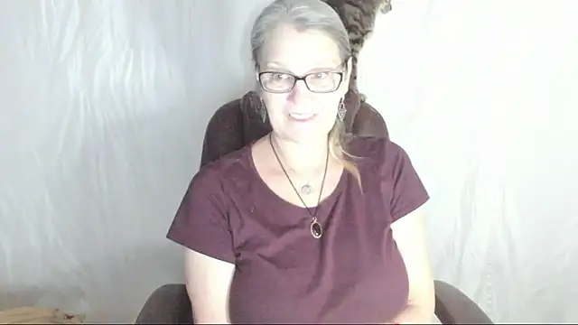 irinamaux online show from 03.02.25