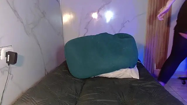 mollyguns online show from 02.22.26