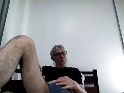 BIGUNCUTHARDCOCK online show from 02.20.25