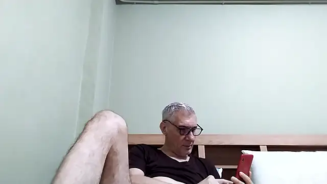 BIGUNCUTHARDCOCK online show from 01.15.26