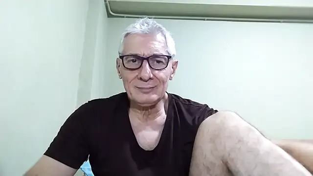 Snapshot of BIGUNCUTHARDCOCK chatting on 01.16.26 BIGUNCUTHARDCOCK online show from 01.16.26