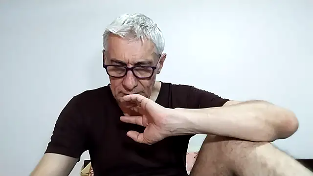 Snapshot of BIGUNCUTHARDCOCK chatting on 02.03.26 BIGUNCUTHARDCOCK online show from 02.03.26