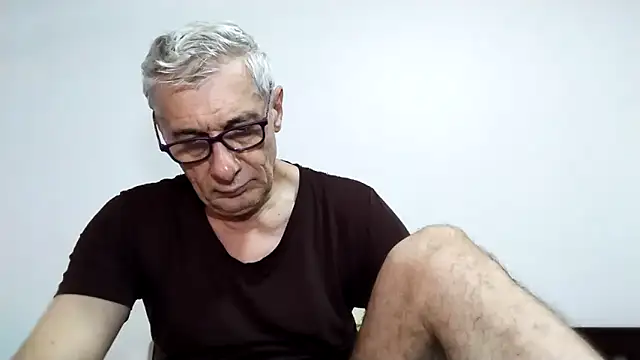 Snapshot of BIGUNCUTHARDCOCK chatting on 02.07.26 BIGUNCUTHARDCOCK online show from 02.07.26