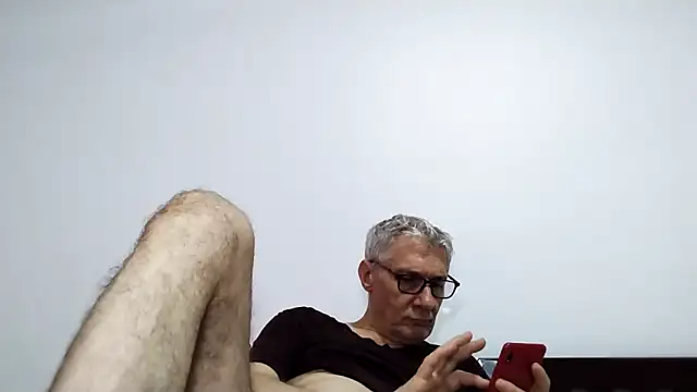 Snapshot of BIGUNCUTHARDCOCK chatting on 02.20.26 BIGUNCUTHARDCOCK online show from 02.20.26