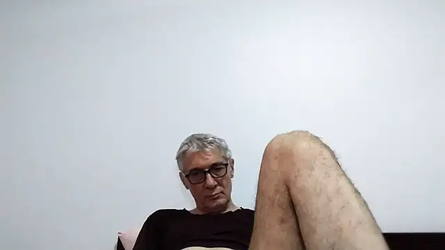 Snapshot of BIGUNCUTHARDCOCK chatting on 02.25.26 BIGUNCUTHARDCOCK online show from 02.25.26