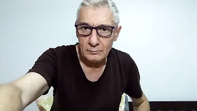 Snapshot of BIGUNCUTHARDCOCK chatting on 02.27.26 BIGUNCUTHARDCOCK online show from 02.27.26