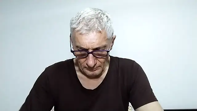 Snapshot of BIGUNCUTHARDCOCK chatting on 03.01.26 BIGUNCUTHARDCOCK online show from 03.01.26