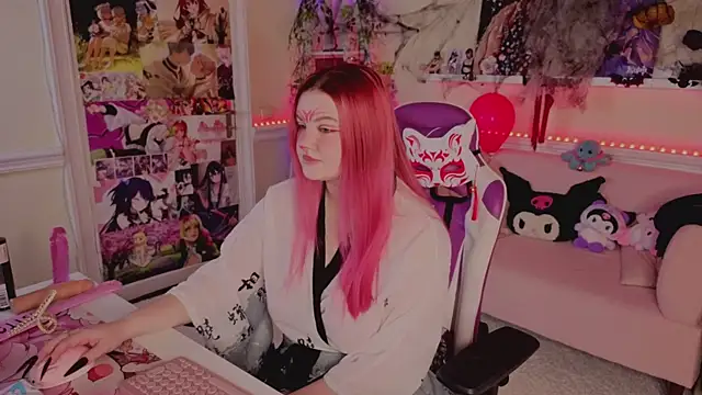 Unholy Lady online show from 10.28.25