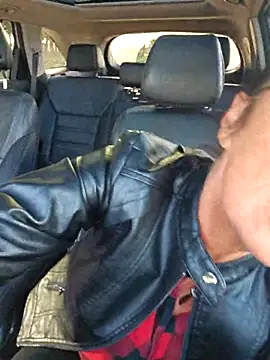 Misses-Cougar online show from 10.19.25