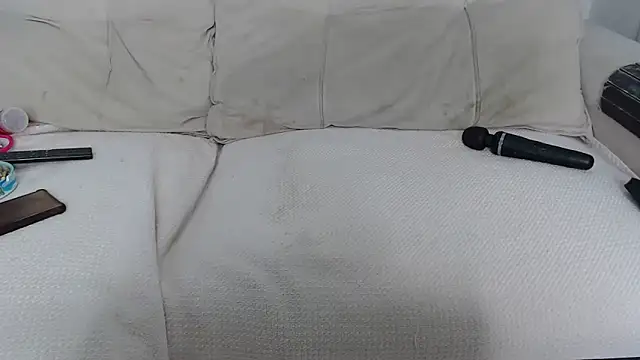 AninhaSampaio online show from 12.18.24