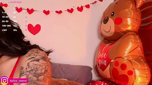 Aliceowenn online show from 02.14.25