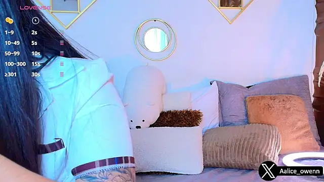 Aliceowenn online show from 09.13.25