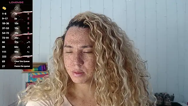 Snapshot of SofiaMadisson chatting on 01.07.25 SofiaMadisson online show from 01.07.25