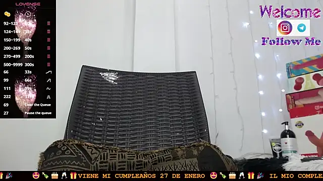 Snapshot of SofiaMadisson chatting on 01.10.25 SofiaMadisson online show from 01.10.25