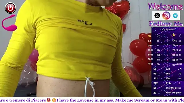 Snapshot of SofiaMadisson chatting on 02.12.25 SofiaMadisson online show from 02.12.25