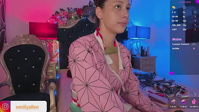 EmilyAllen  online show from 12.19.24