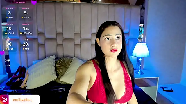 EmilyAllen  online show from 10.18.25