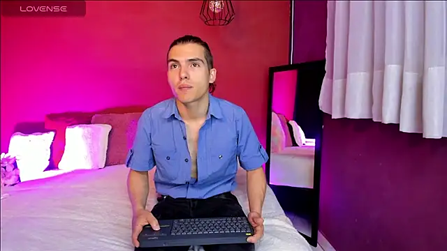  Tattoo Couple online show from 11.11.25